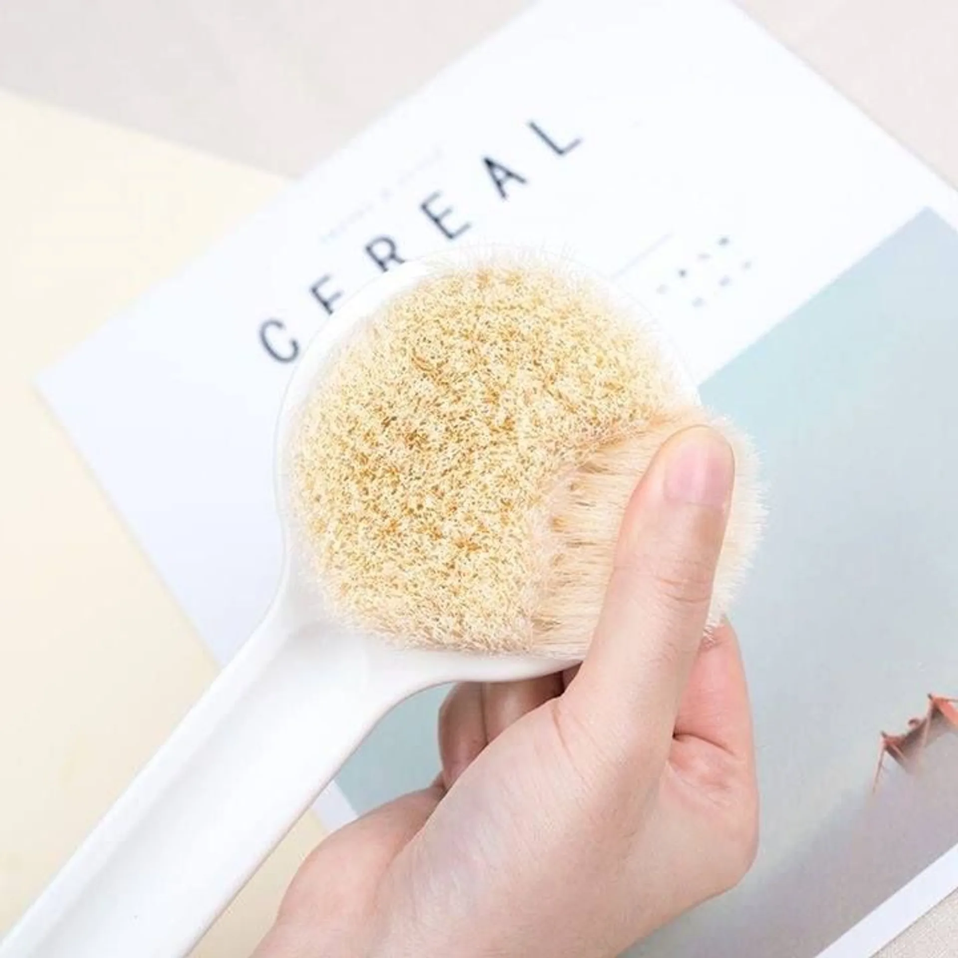 Bàn chải cọ lưng cán dài làm sạch tế bào chết, cây chà lưng lông siêu mềm (ảnh 2/6)