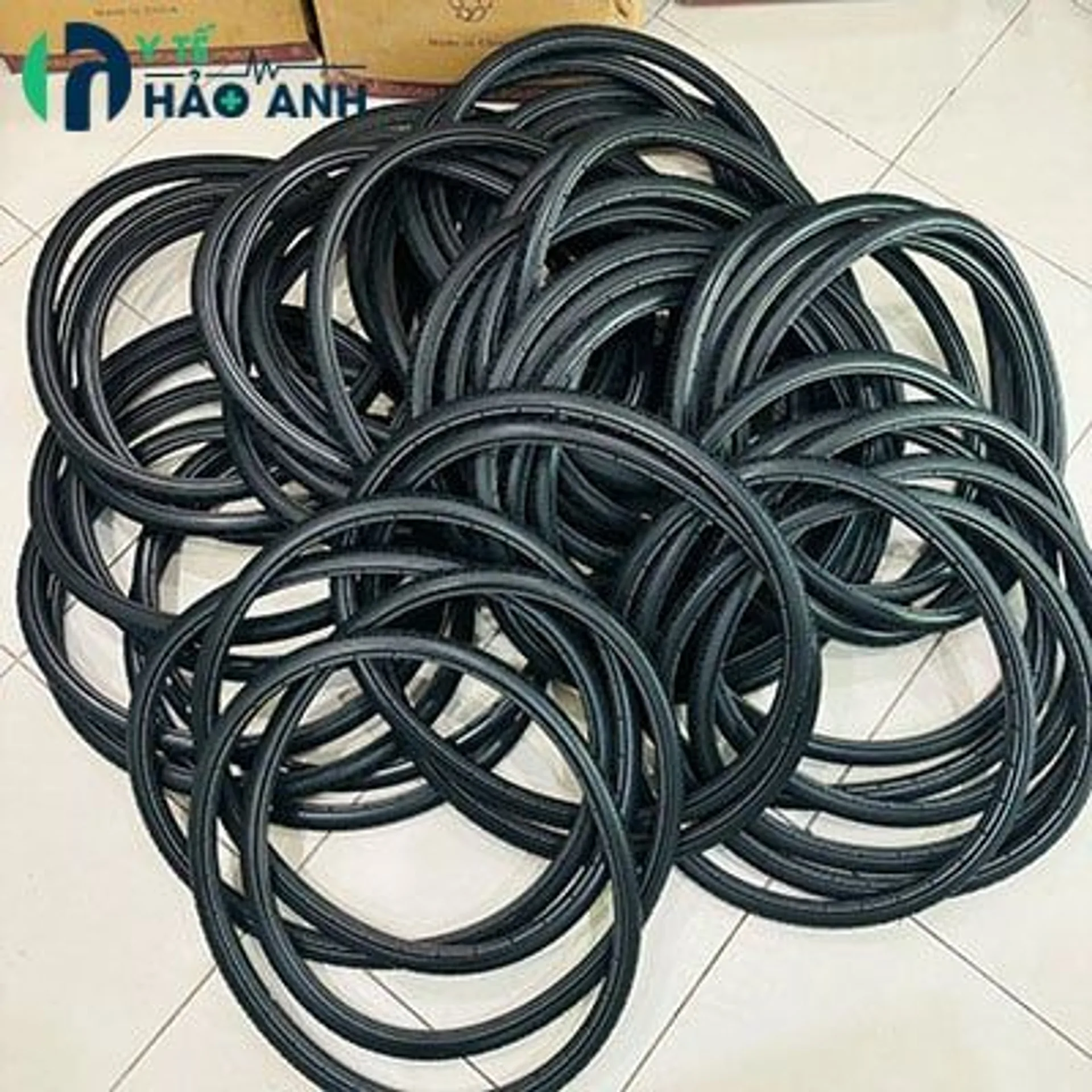 Lốp xe lăn kích cỡ 24 inch (24 x 1 3/8) (ảnh 2/3)