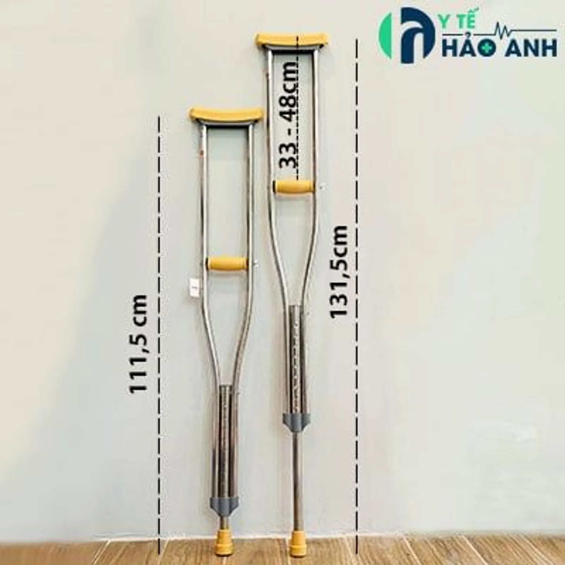 Nạng nách inox Lucass dành cho người khó khăn, khuyết tật  về vận động có điều chỉnh được độ cao