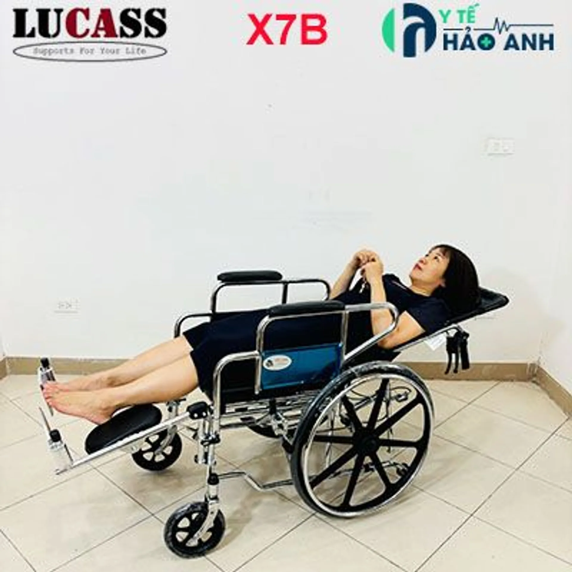 Xe lăn đa năng Lucass X7B có bô vệ sinh, ngả nằm, chống lật, bánh đúc