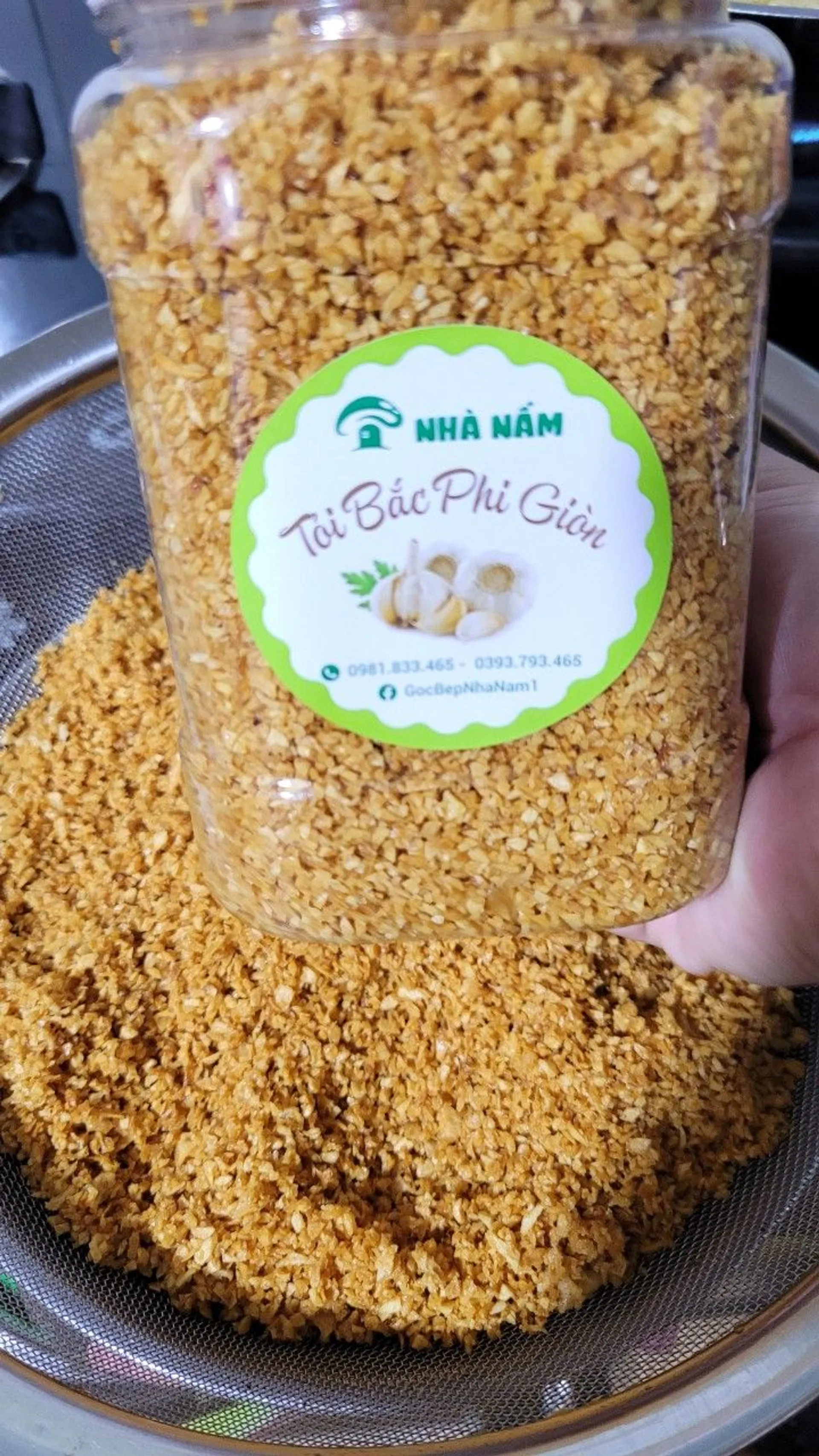 COMBO 1KG Hành Bắc Phi + Tỏi Bắc Phi (mỗi hủ 500gr) - Hành Tỏi phi thu công - Dùng 1 lần dầu (ảnh 2/5)