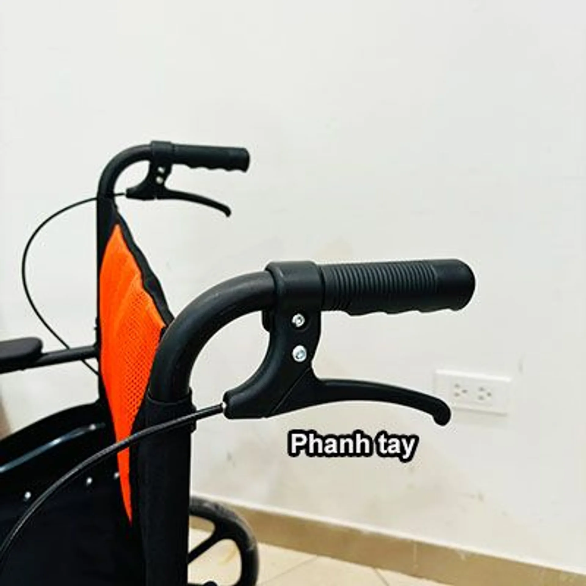 Xe lăn Lucass X92 gấp gọn (ảnh 2/3)